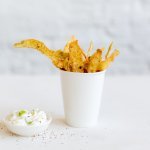 Chips et sauce à la crème épaisse