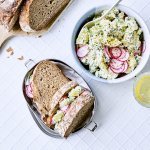 Salade de pommes de terre aux fines herbes et aux radis