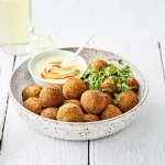 Bitterballen et sauce du diable