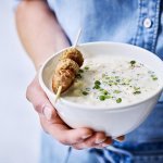 Soupe de chou-fleur et boulettes de porc