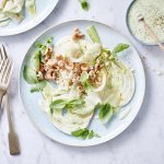 Carpaccio de fenouil au flétan fumé et à la sauce verte