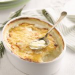 Gratin de pommes de terre au fromage de chèvre et romarin