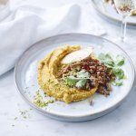 Houmous de potiron, haché d’agneau et pistaches