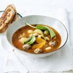 Minestrone aux boulettes de viande