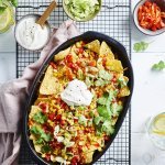 Nachos au fromage et à la salsa de tomates