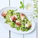 Saltimbocca de merlan et pâtes au pesto d’épinards