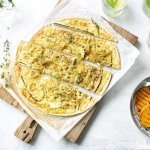 Tarte flambée et salade de patate douce