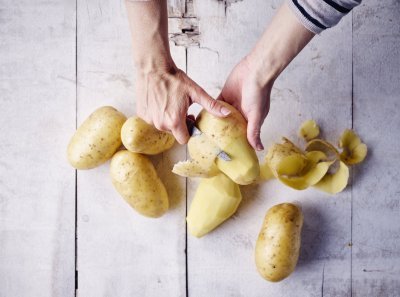 Aardappelen schillen