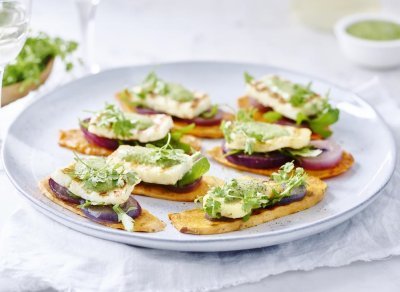 Bruschetta de patate douce au Berloumi, sauce à la roquette Bruschetta de patate douce au Berloumi, sauce à la roquette