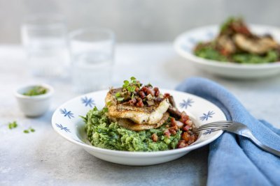 Gebakken griet met spekjes, champignons en spinaziepuree Gebakken griet met spekjes, champignons en spinaziepuree