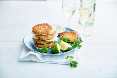 Bouchées épicées de tacaud, mayonnaise citronnée Bouchées épicées de tacaud, mayonnaise citronnée