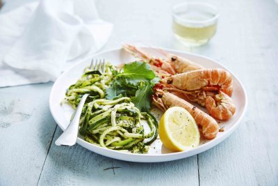 Courgettini met kale-pesto en langoustines