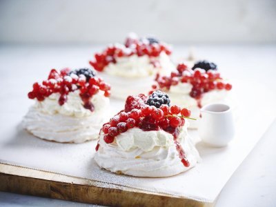 Meringues aux fruits rouges