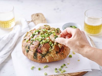 Pain à effeuiller aux fromages belges et aux herbes Pain à effeuiller aux fromages belges et aux herbes