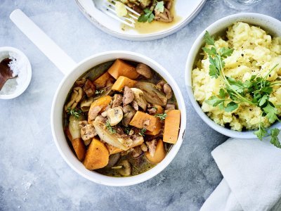 Mijoté de patate douce et de champignons à la purée de panais Mijoté de patate douce et de champignons à la purée de panais