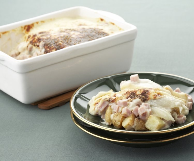 Pommes de terre et chicon au gratin, jambon et fromage