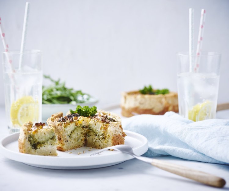 Petite quiche de pain au brocoli et au poivron Petite quiche de pain au brocoli et au poivron