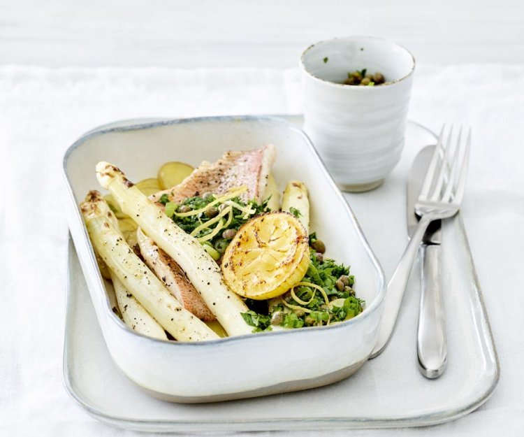 Pommes de terre aux asperges blanches et sébaste au four