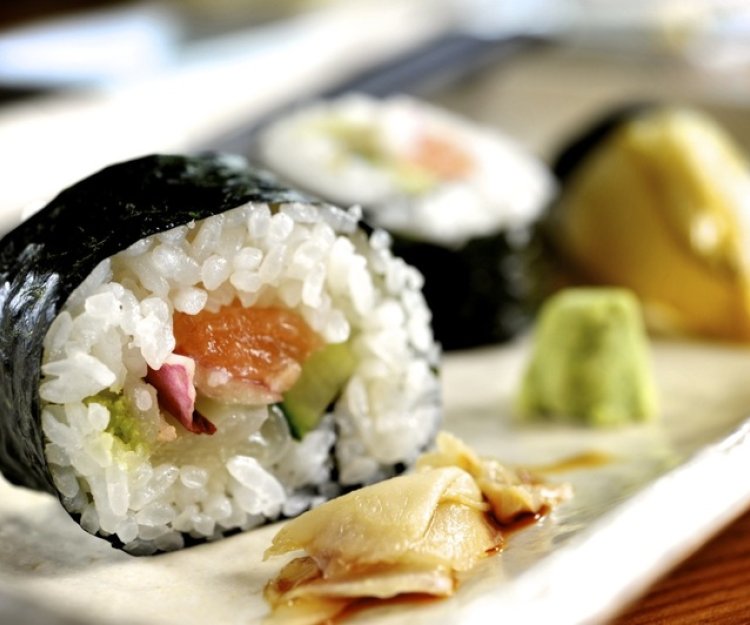 Assortiment de sushis aux chicons