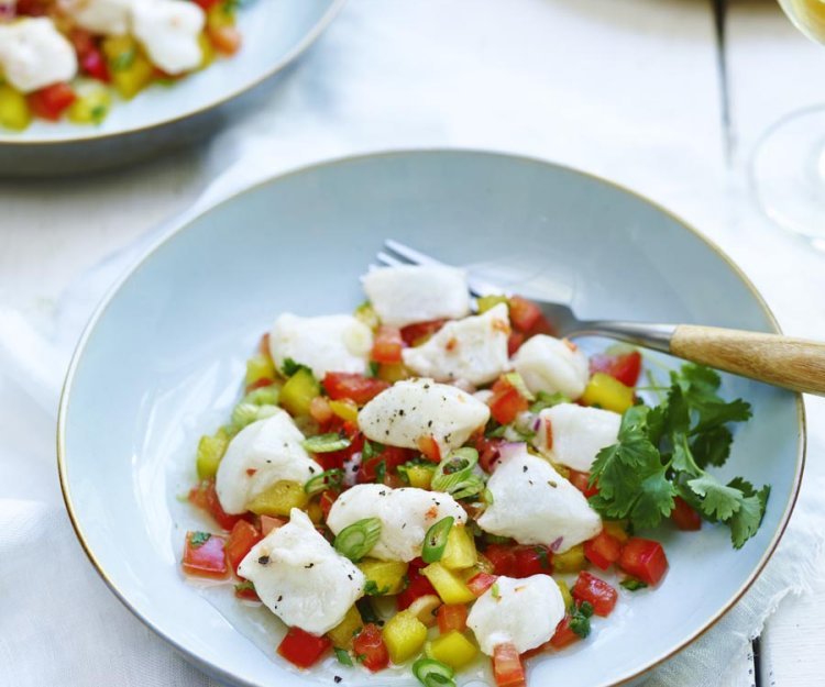 Ceviche de lotte et légumes colorés