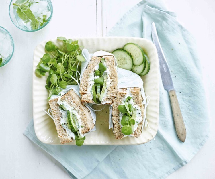 Tartines aux légumes verts