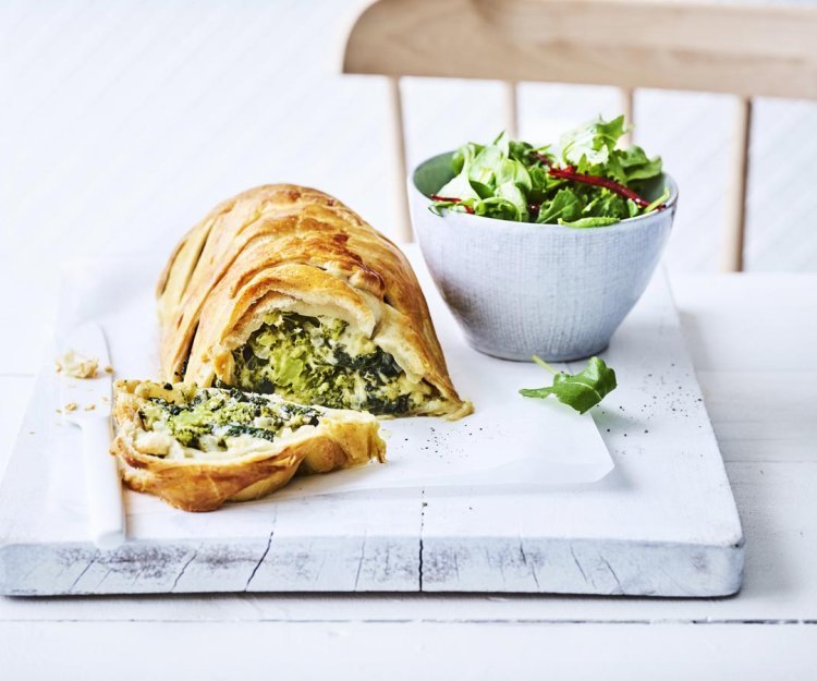 Strudel aux épinards, brocoli et Brugge Vieux Strudel aux épinards, brocoli et Brugge Vieux