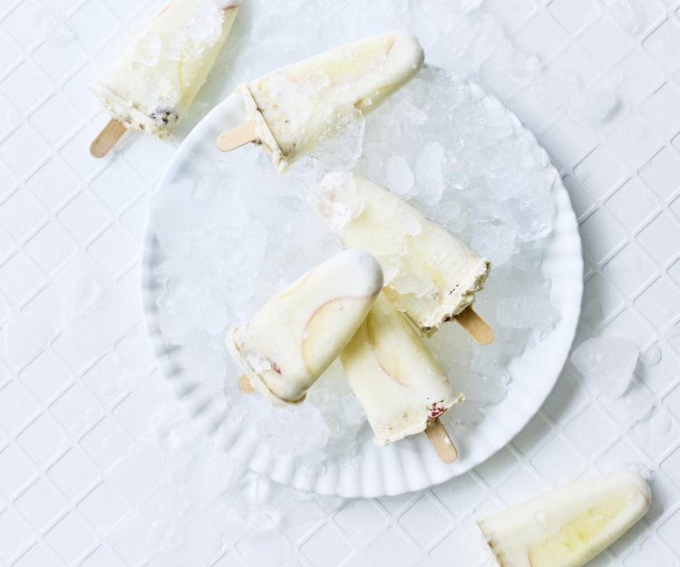 Sucette glacée à la pomme et au muesli Sucette glacée à la pomme et au muesli
