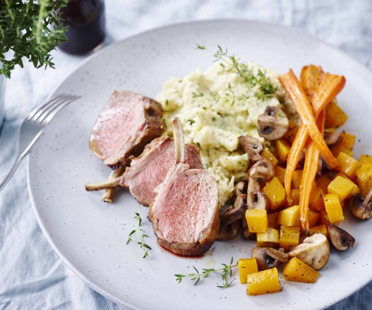 Couronne d’agneau à la purée de panais et potiron au four