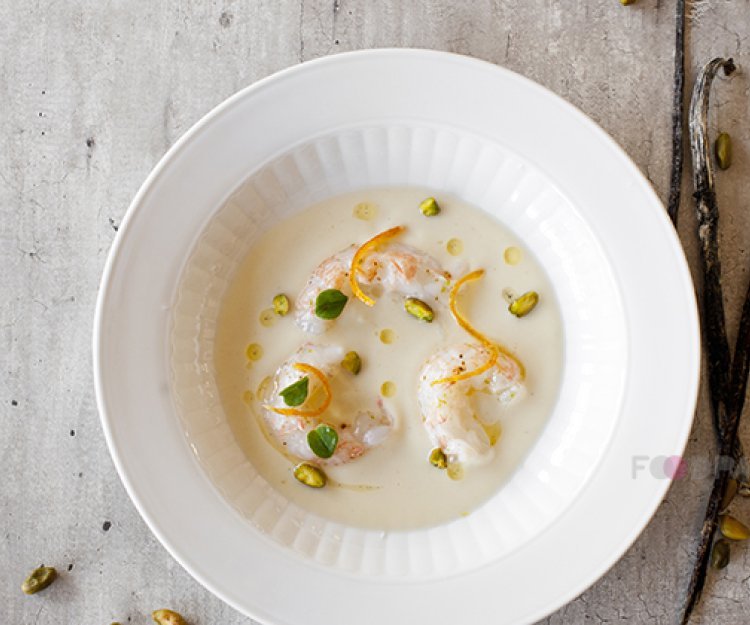 Gemarineerde langoustine met bloemkool en sinaasappel