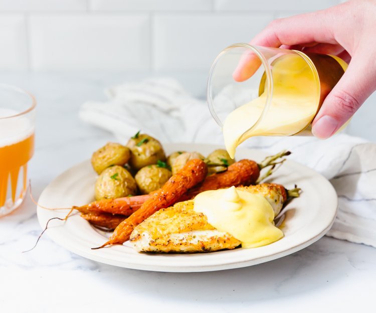 Coucou de Malines à la sauce mousseline de pickles et d’Oude Gueuze Coucou de Malines à la sauce mousseline de pickles et d’Oude Gueuze