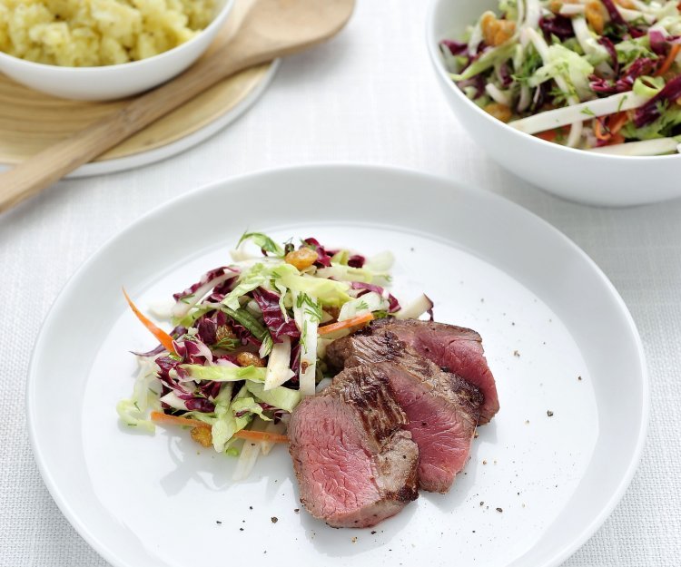 Filet pur à la salade de chou blanc et aux pommes de terre rattes