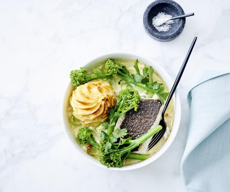 Pommes duchesses, broccolini et barbue au four Pommes duchesses, broccolini et barbue au four