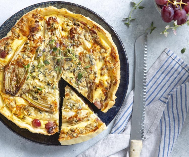 Quiche aux chicons, bleu et raisins Quiche aux chicons, bleu et raisins