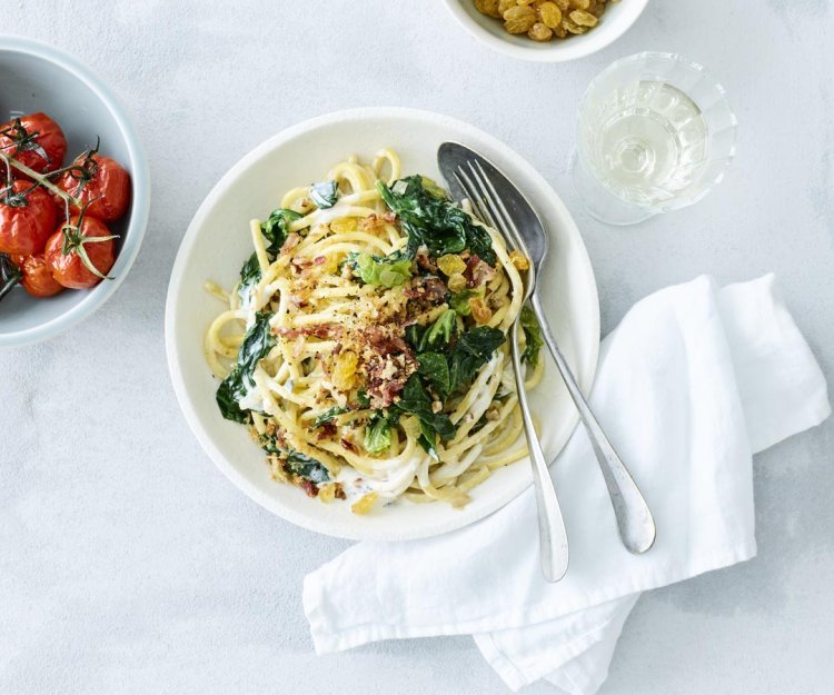 Spaghetti à la chicorée endive, épinards et fromage bleu 