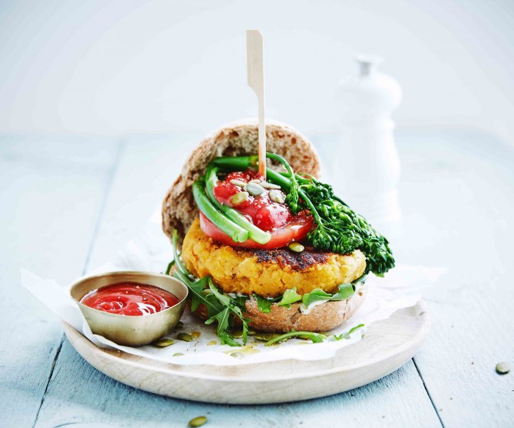 Burgers de légumes au potiron et broccolini