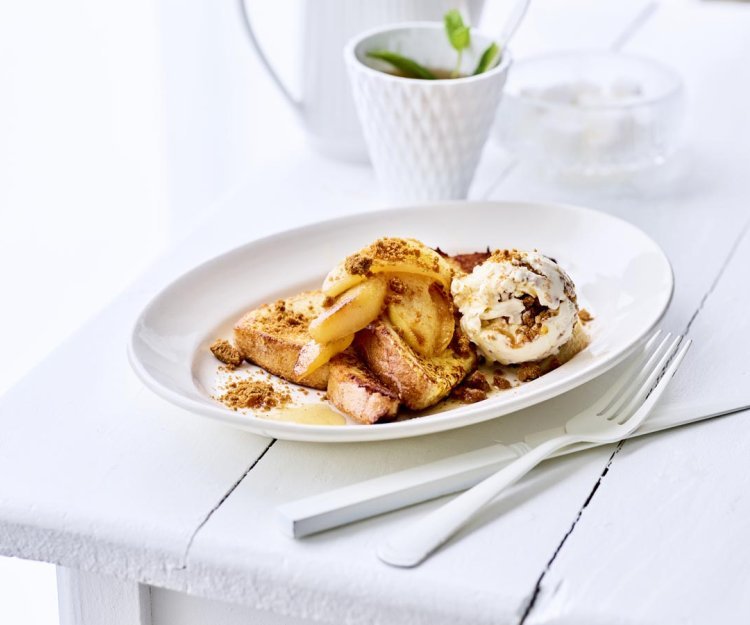 Pain perdu, poires et glace caramel-spéculoos