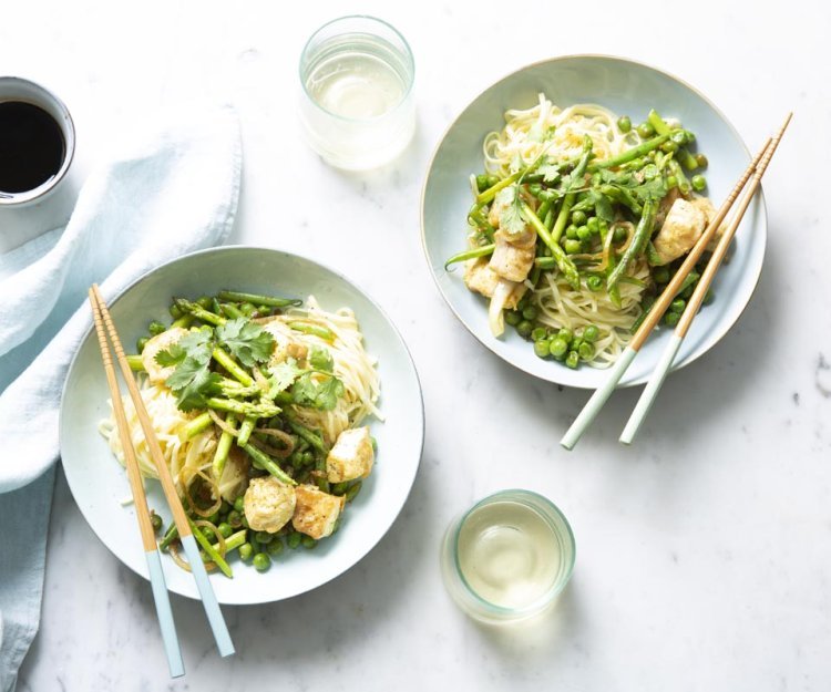 Wok de loup de mer et légumes verts