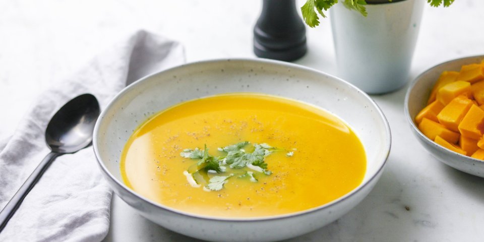 Soupe au potiron à la pomme et au curry Soupe au potiron à la pomme et au curry