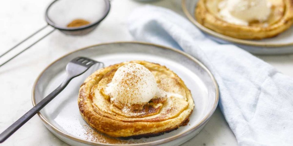 Tartelettes aux pommes et glace vanille Tartelettes aux pommes et glace vanille