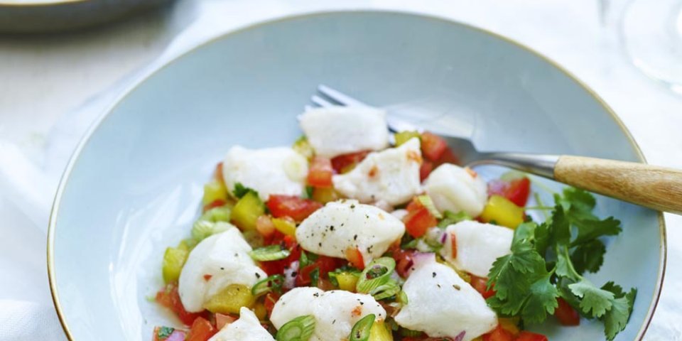 Ceviche de lotte et légumes colorés