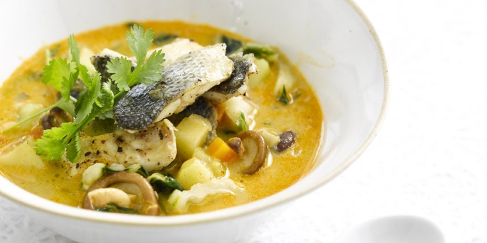 Curry de pommes de terre au loup de mer