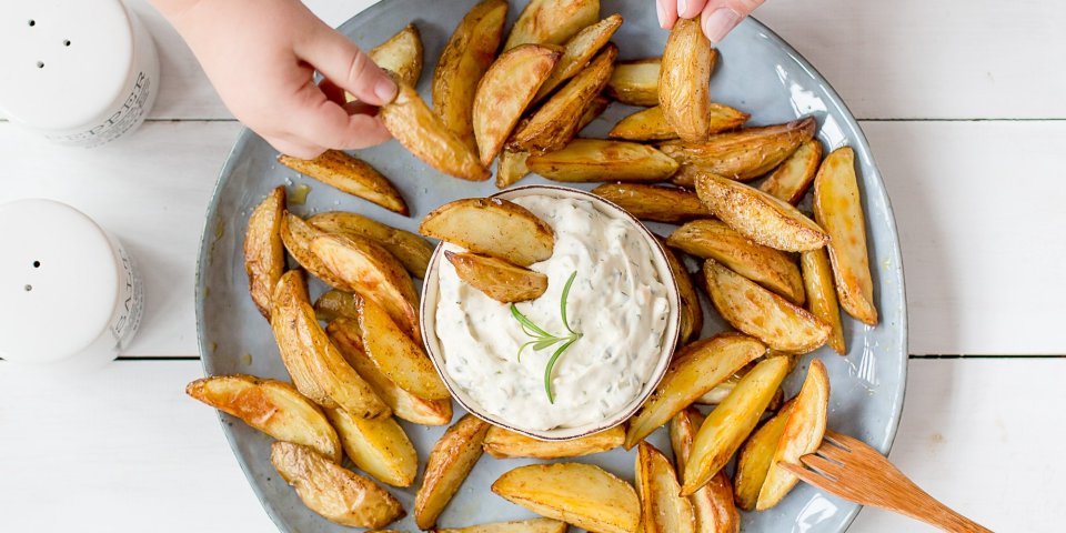 Frites et sauce au fromage blanc