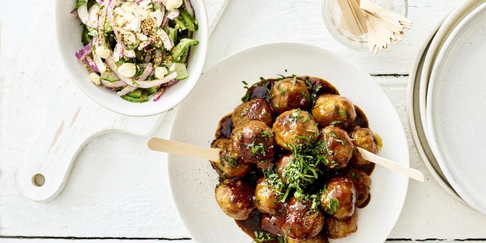 Boulettes glacées à la salade de concombre thaïe Boulettes glacées à la salade de concombre thaïe
