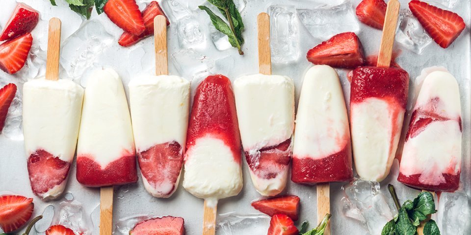 Glace à l’eau aux fraises et au yaourt