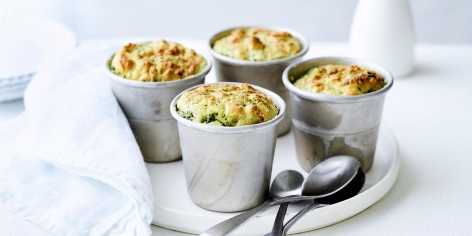 Soufflé au fromage au chou-fleur et épinards