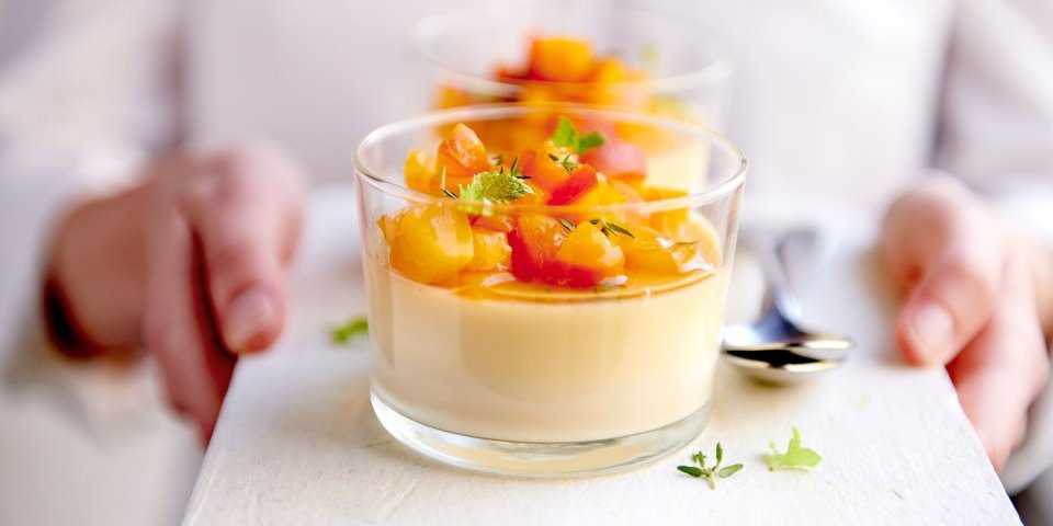Panna cotta aux abricots Panna cotta aux abricots