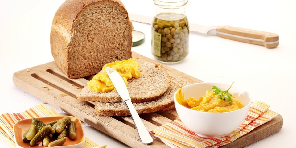 Roggeboterhammen met vegetarische spread