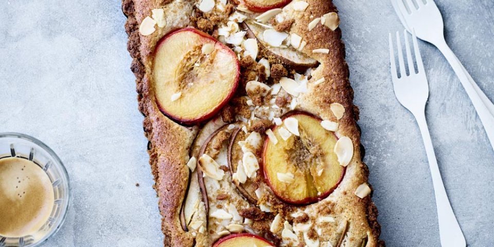 Tarte au spéculoos, aux prunes et aux poires