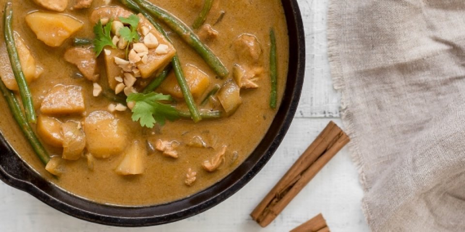 Curry massaman aux pommes de terre