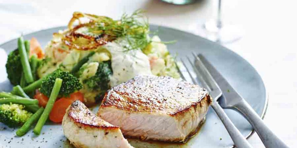 Mignonnette de porc, stoemp du primeur et petits oignons sautés Mignonnette de porc, stoemp du primeur et petits oignons sautés